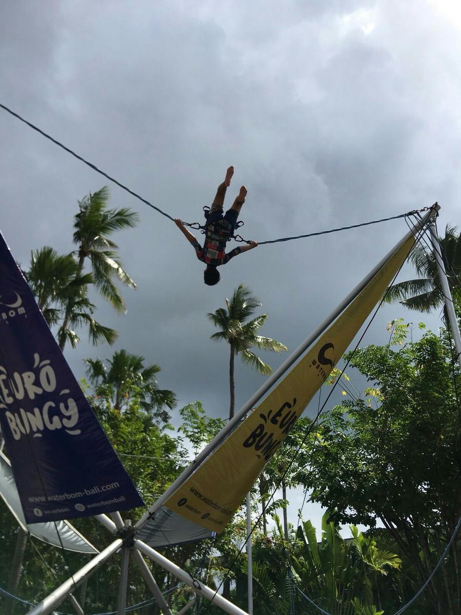 ウォーターボム ユーロバンジー