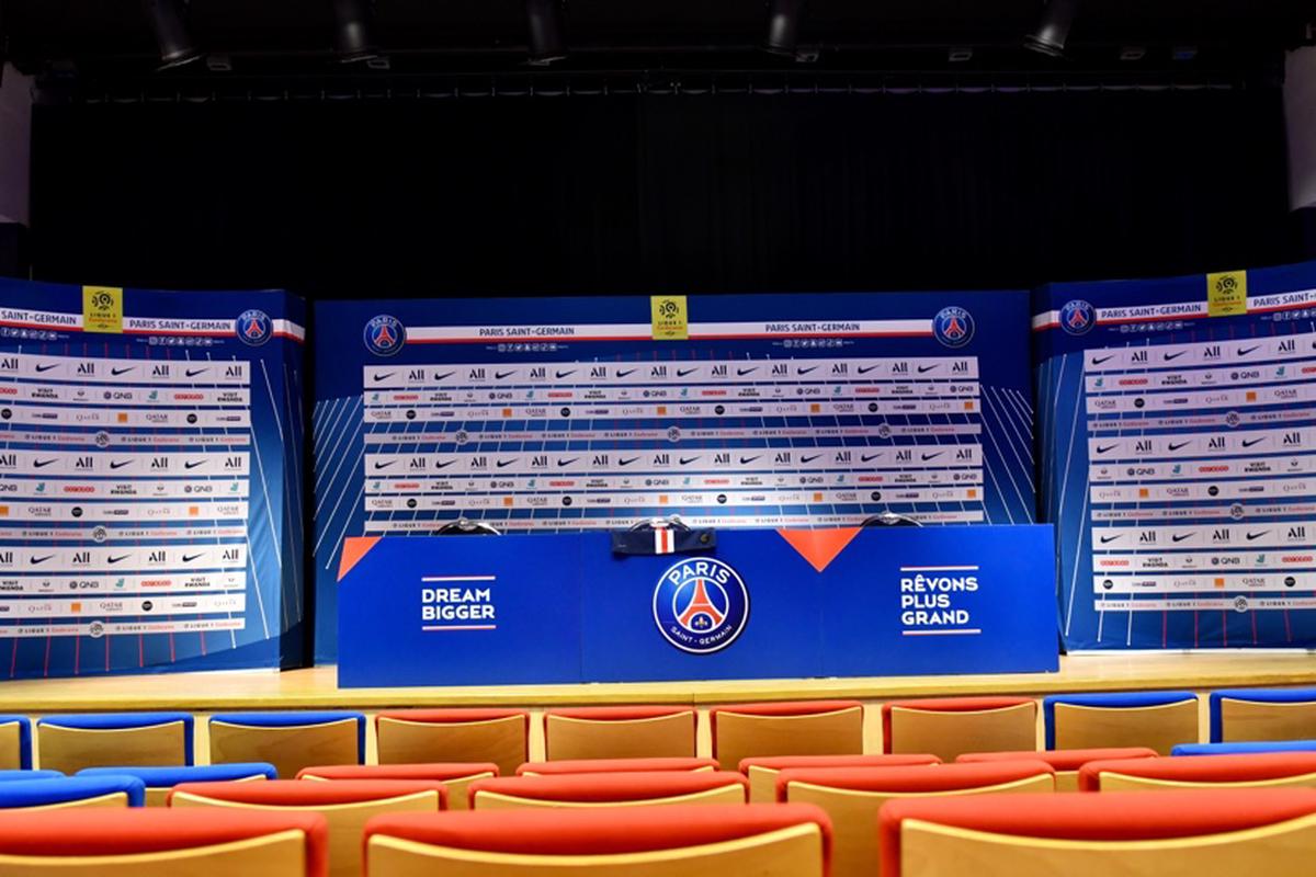 Psg Trophy Room