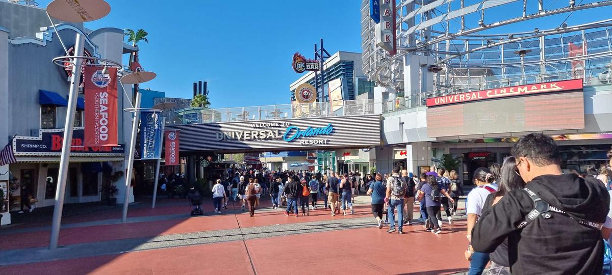 US UOR ユニバーサル・シティ・ウォーク