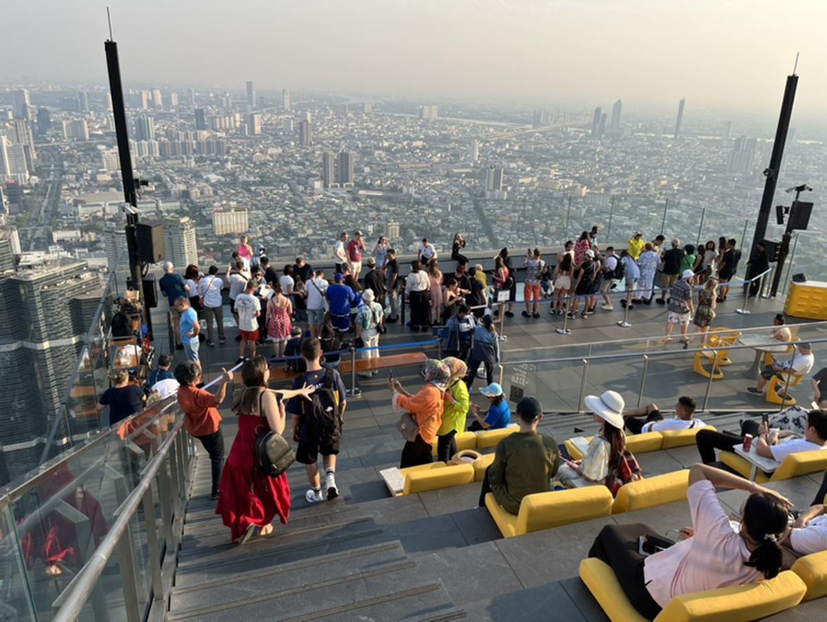 バンコク マハナコン・スカイウォーク 78階のルーフトップ The Peak