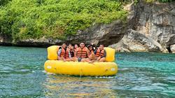 Banana Boating in Boracay - Klook United States